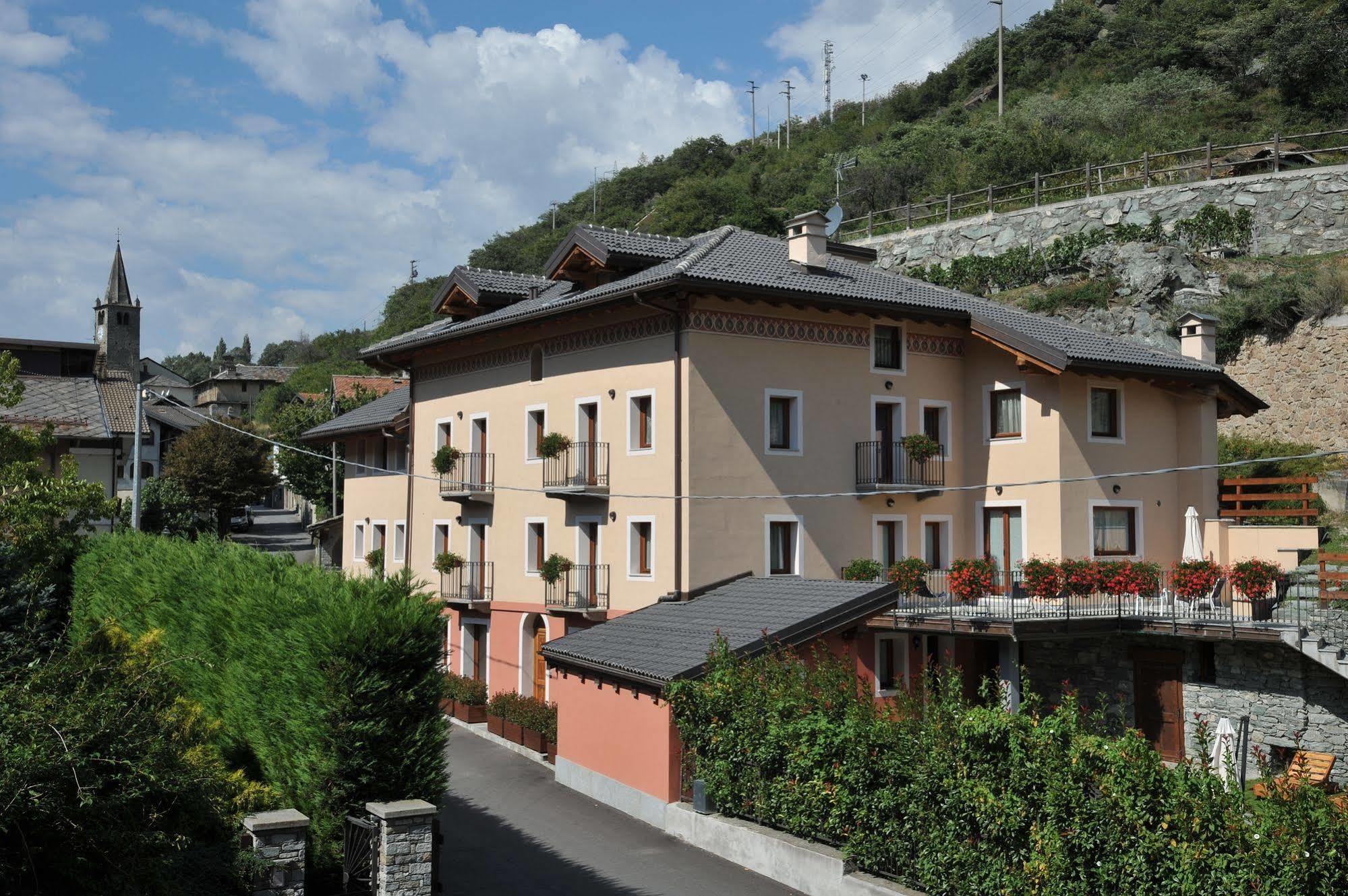 Au Berceau Du Bien-Etre Villa Chambave Kültér fotó