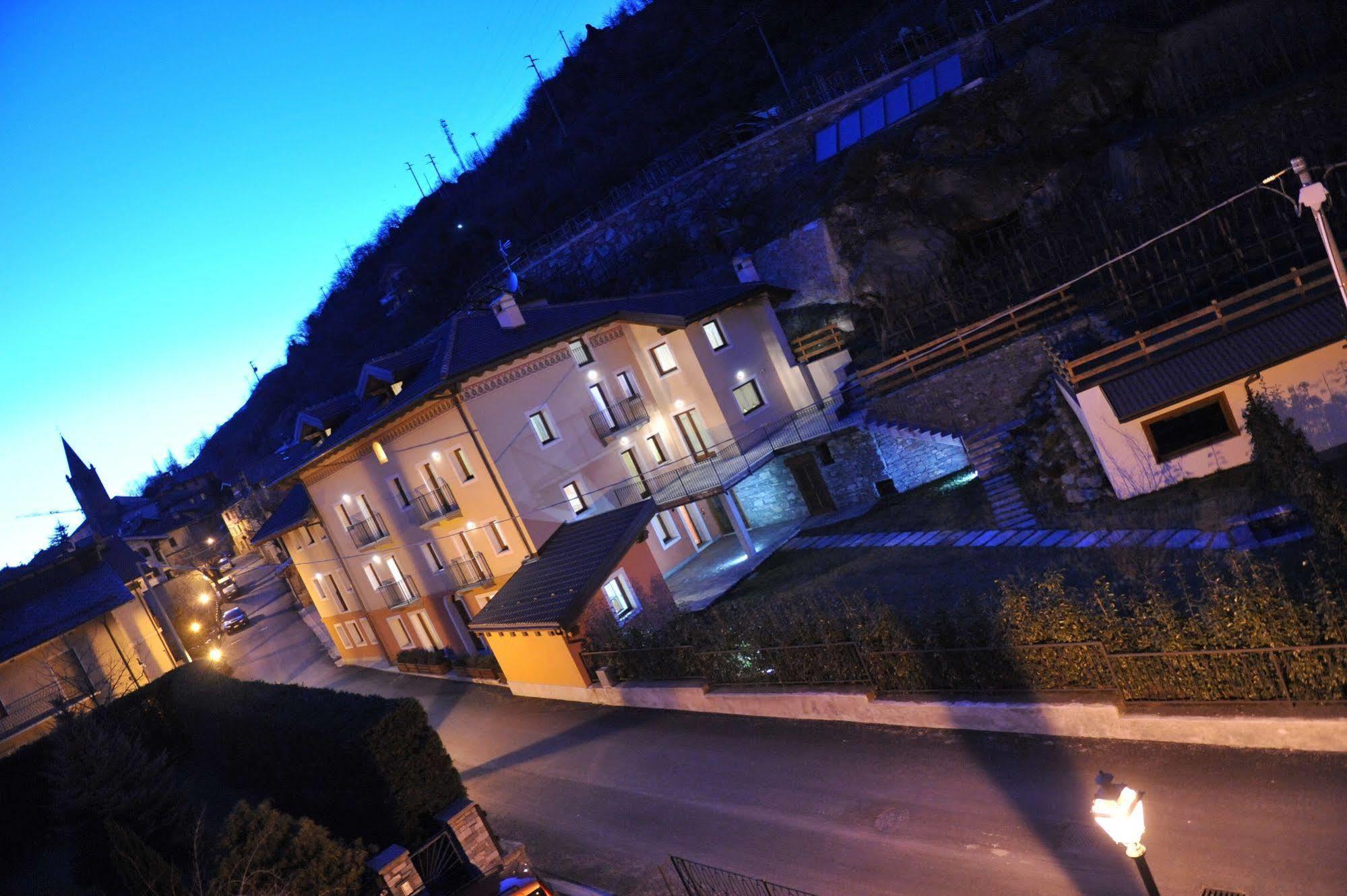 Au Berceau Du Bien-Etre Villa Chambave Kültér fotó