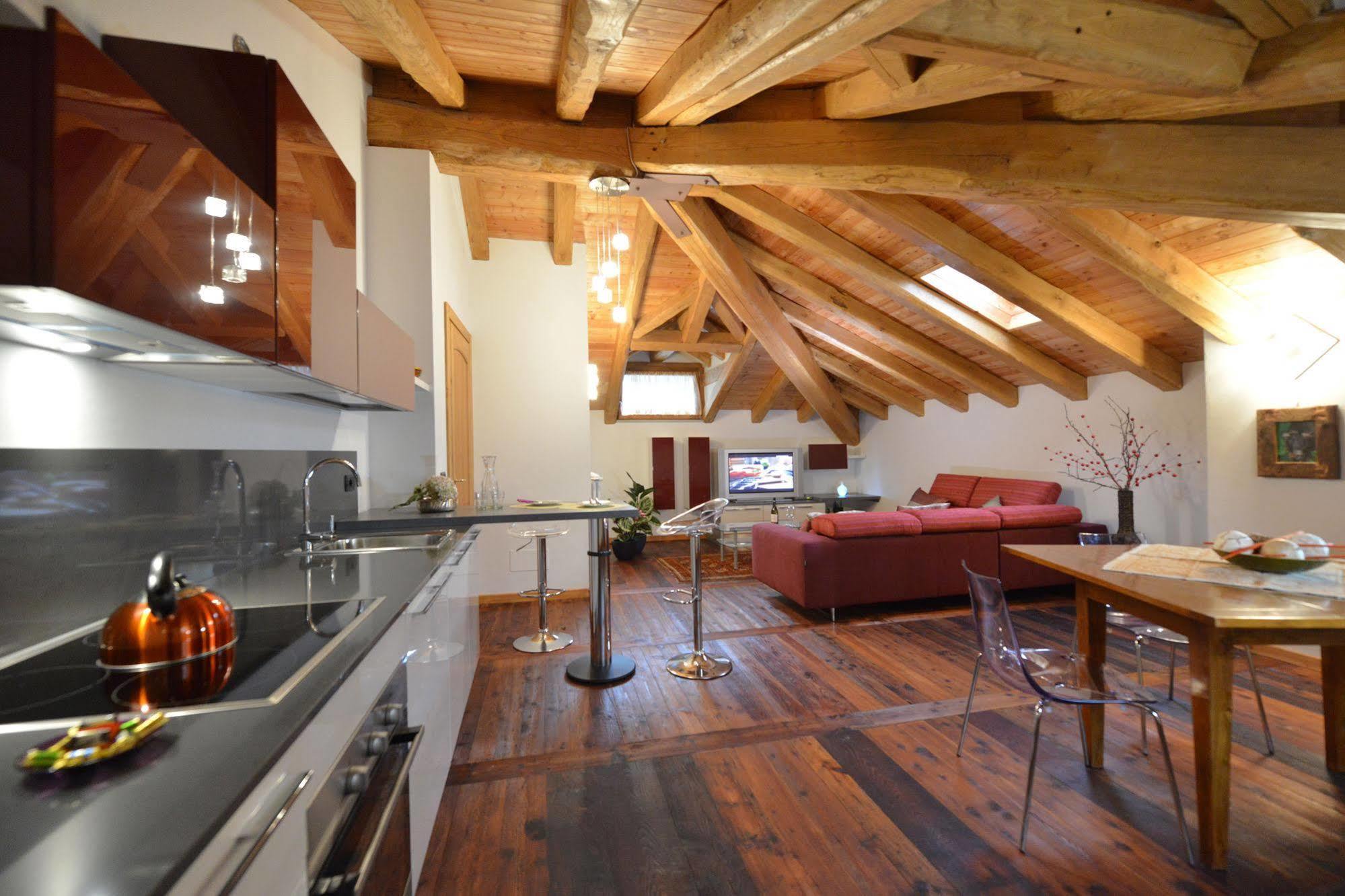 Au Berceau Du Bien-Etre Villa Chambave Kültér fotó