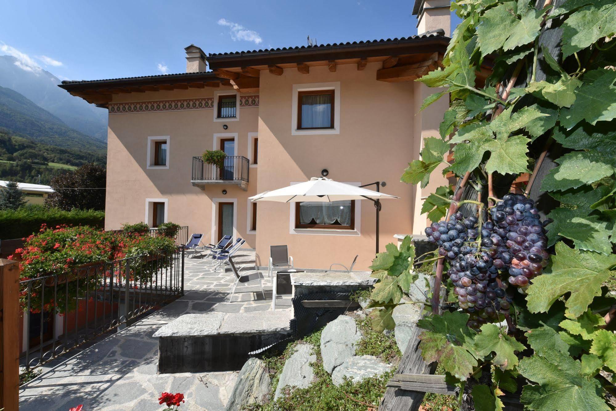 Au Berceau Du Bien-Etre Villa Chambave Kültér fotó