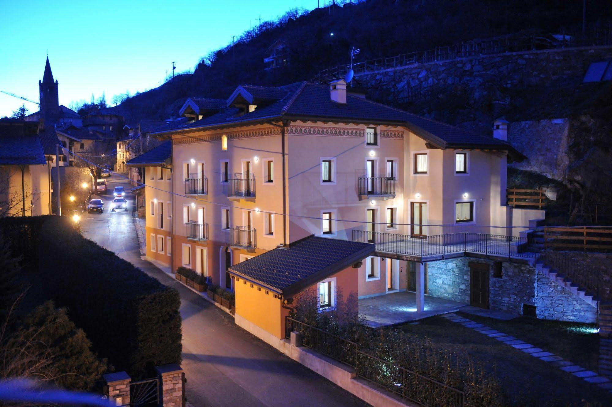 Au Berceau Du Bien-Etre Villa Chambave Kültér fotó